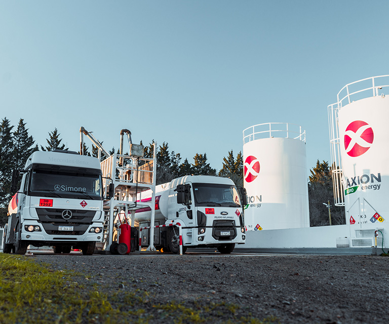 <p>Combustible para el&nbsp;Agro<br><em>con financiamiento a medida</em></p>