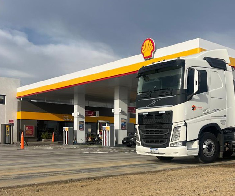 <p>Energ&iacute;a siempre cerca,<br><em>con la mejor calidad</em></p>